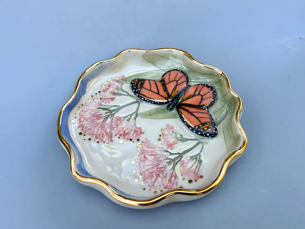 Monarch Butterfly with Valerian Flower, Ceramic Dish with Gold Accents - Vuvu Ceramics