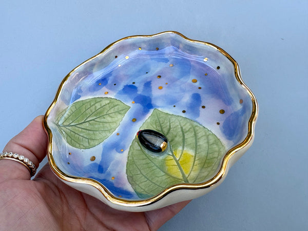 Firefly (Lightning Bug) Jewelry Holder with Hydrangea Leaf, Ceramic Dish with Gold Accents - Vuvu Ceramics