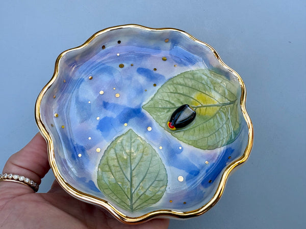 Firefly (Lightning Bug) Jewelry Holder with Hydrangea Leaf, Ceramic Dish with Gold Accents - Vuvu Ceramics