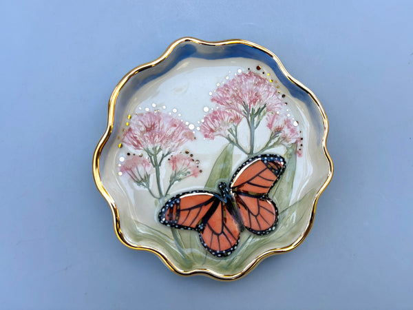 Monarch Butterfly with Valerian Flower, Ceramic Dish with Gold Accents - Vuvu Ceramics