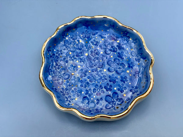Forget-Me-Not Jewelry Holder, Ceramic Dish with Gold Accents - Vuvu Ceramics