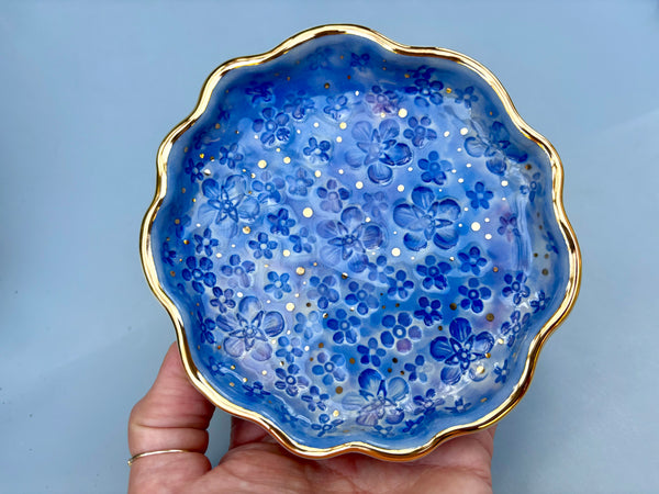 Forget-Me-Not Jewelry Holder, Ceramic Dish with Gold Accents - Vuvu Ceramics
