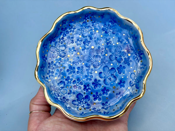 Forget-Me-Not Jewelry Holder, Ceramic Dish with Gold Accents - Vuvu Ceramics