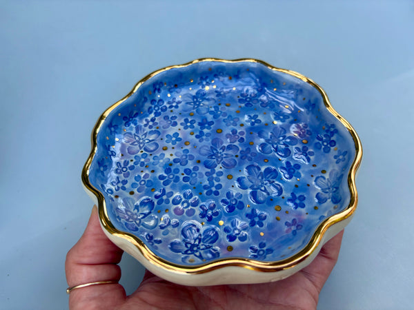 Forget-Me-Not Jewelry Holder, Ceramic Dish with Gold Accents - Vuvu Ceramics