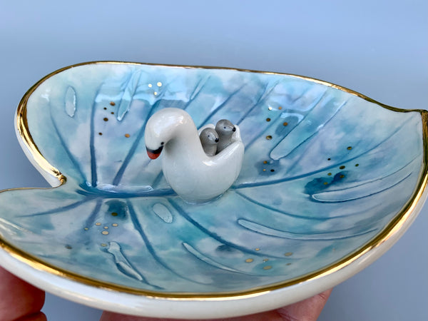 Swan Mama and Babies, Ceramic Leaf Dish with Swan and Cygnets on Sparkling Pond