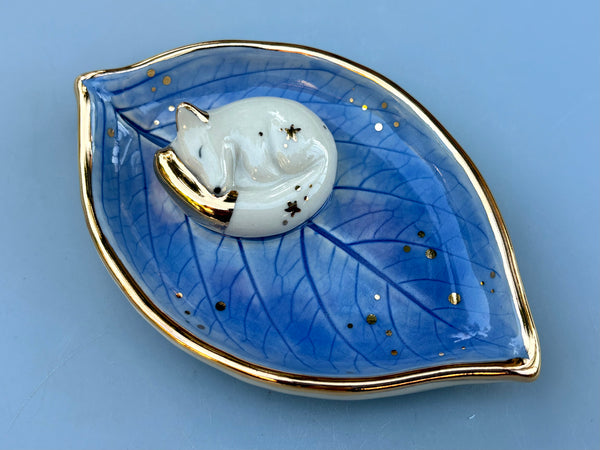 Sleeping Arctic Fox on Hydrangea Leaf Jewelry Holder, Ceramic Dish with Gold Accents - Vuvu Ceramics