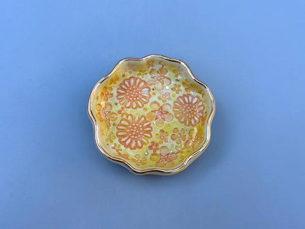 Mini Sunrise Bouquet Jewelry Holder, Ceramic Dish with Gold Accents - Vuvu Ceramics