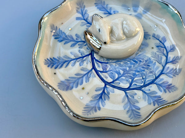 Arctic Fox Among the Ferns Jewelry Holder, Ceramic Dish with Silver Accents - Vuvu Ceramics
