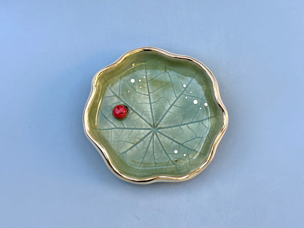 Small Nasturtium Leaf with Ladybug, Ceramic Dish with Gold Accents - Vuvu Ceramics