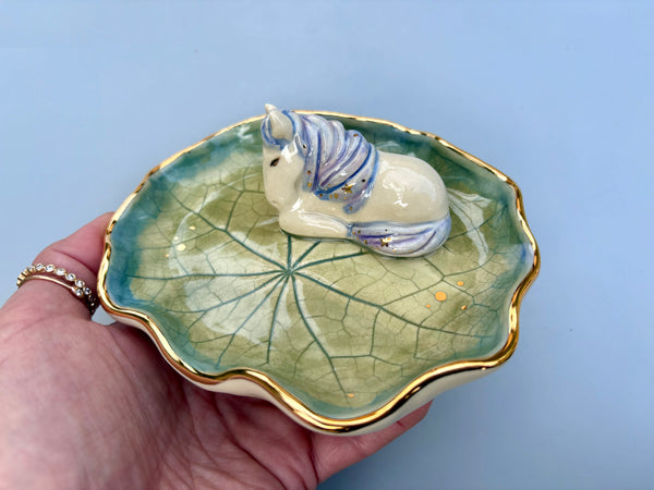 Resting Horse Jewelry Holder, Ceramic Leaf Trinket Dish with Gold Accent - Vuvu Ceramics