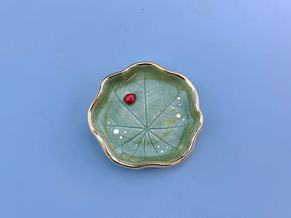 Small Nasturtium Leaf with Ladybug, Ceramic Dish with Gold Accents - Vuvu Ceramics