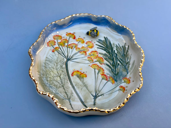 Bumble Bee Jewelry Holder with Fennel Flower, Ceramic Dish with Gold Accents - Vuvu Ceramics