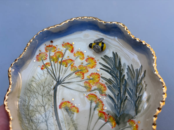Bumble Bee Jewelry Holder with Fennel Flower, Ceramic Dish with Gold Accents - Vuvu Ceramics