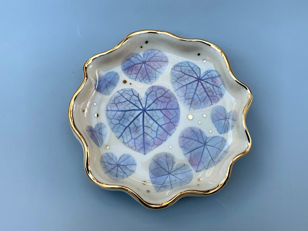 Heart-shaped lily pad jewelry dish with real gold accents