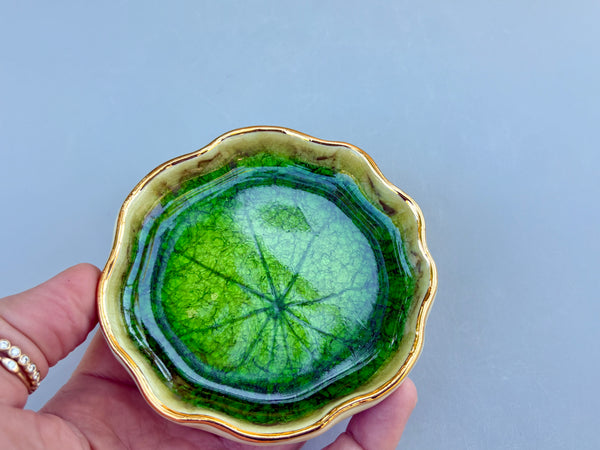 Small Antique Crackle Green Nasturtium Lily Pad, Ceramic Dish with Gold Accents - Vuvu Ceramics