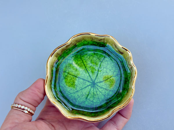 Small Antique Crackle Green Nasturtium Lily Pad, Ceramic Dish with Gold Accents - Vuvu Ceramics