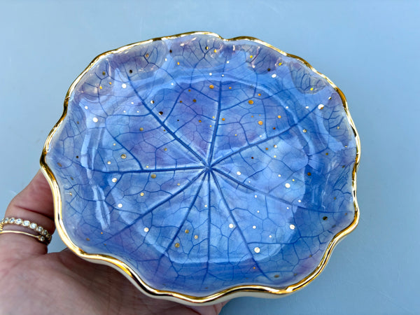 Large Periwinkle Nasturtium Leaf, Ceramic with Gold Accent - Vuvu Ceramics