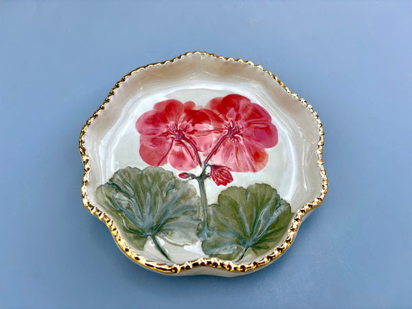 Geranium Jewelry Holder, Ceramic Dish with Gold Accents - Vuvu Ceramics
