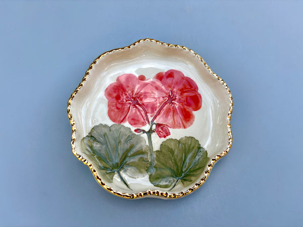 Geranium Jewelry Holder, Ceramic Dish with Gold Accents - Vuvu Ceramics