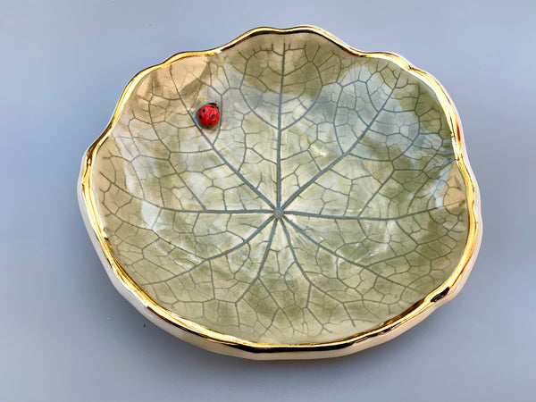 Large Nasturtium Leaf Dish with Ladybug