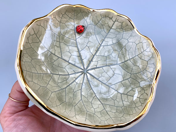 Large Nasturtium Leaf Dish with Ladybug
