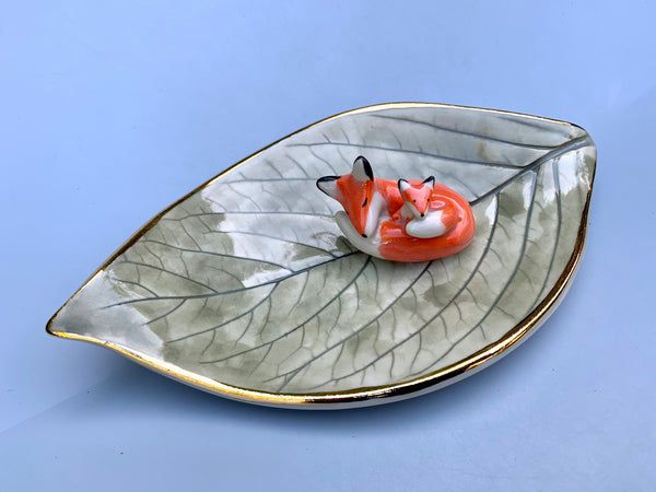 Mama Fox and Baby Jewelry Holder, Ceramic Hydrangea Leaf Trinket Dish with Gold Accent